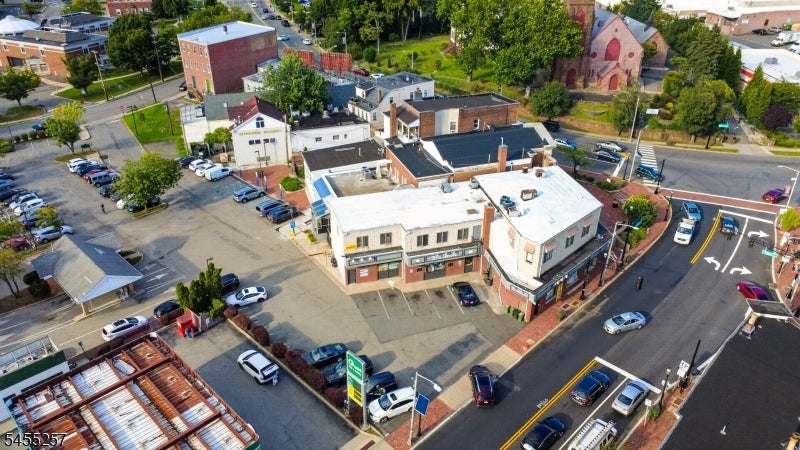 26 Main St