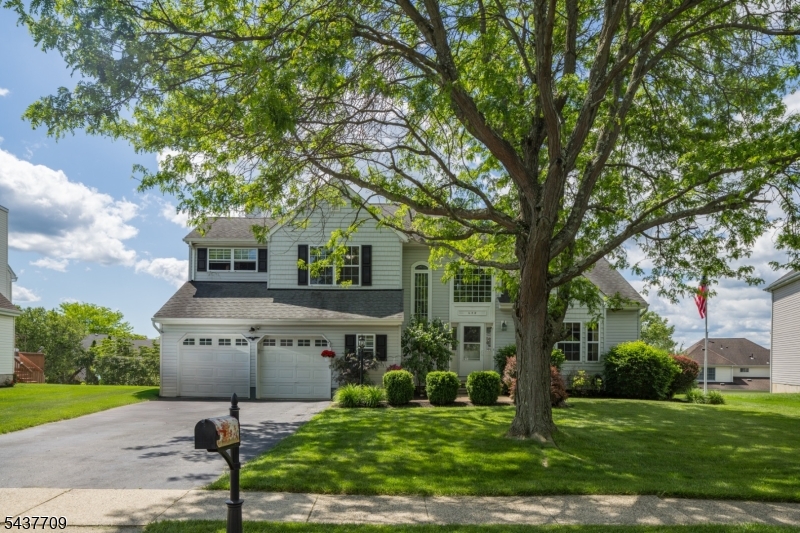 6 Snead Ct