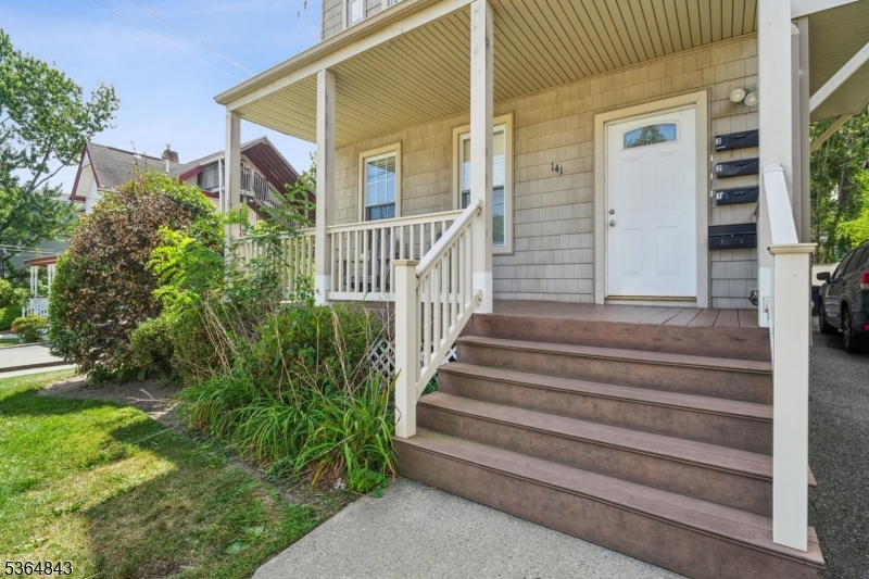 141 Walnut St 2