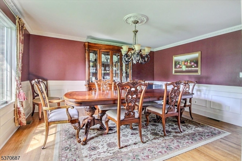 17 Lambert Dr