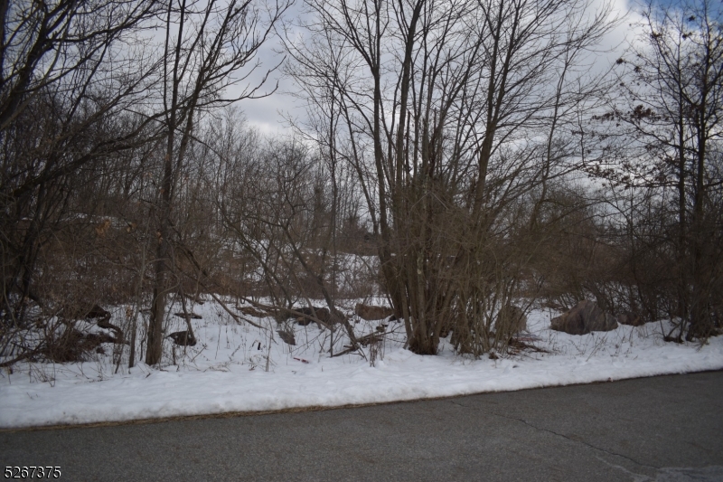 13-19 Lakeside