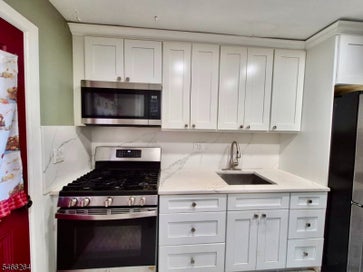 66 Independence Dr Roselle Boro NJ 07203