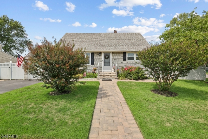 88 Bentley Ave