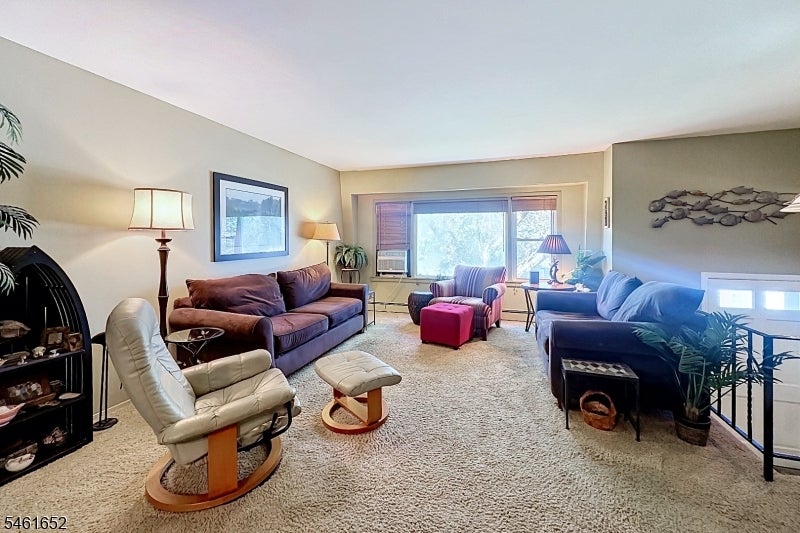 9 Barton Ln