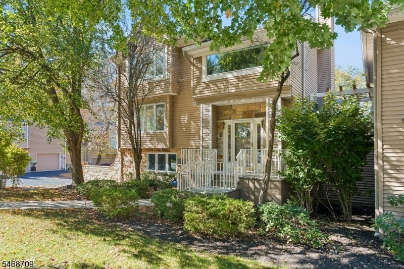 228 Clarken Dr