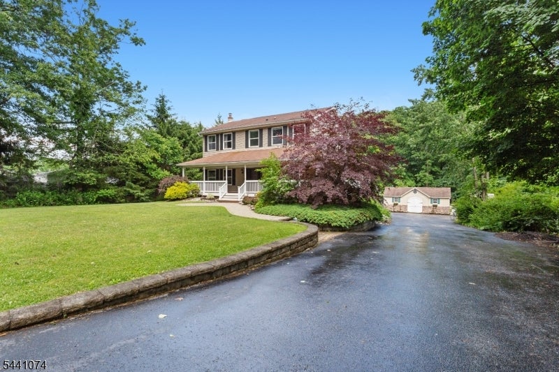 16 Horace Rd