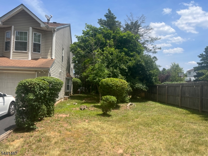 11 Leahy Ct