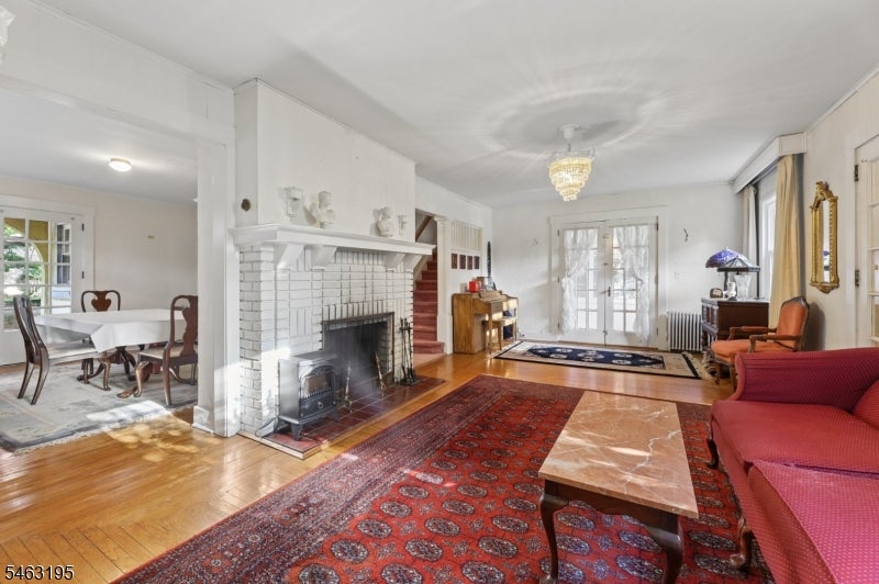156 Cornell Ave