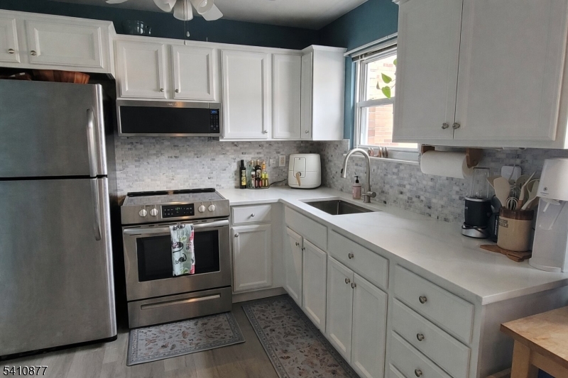 322 Richard Mine Rd N4