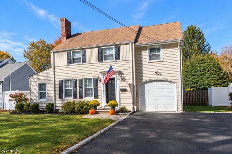 60 Stiles Ave