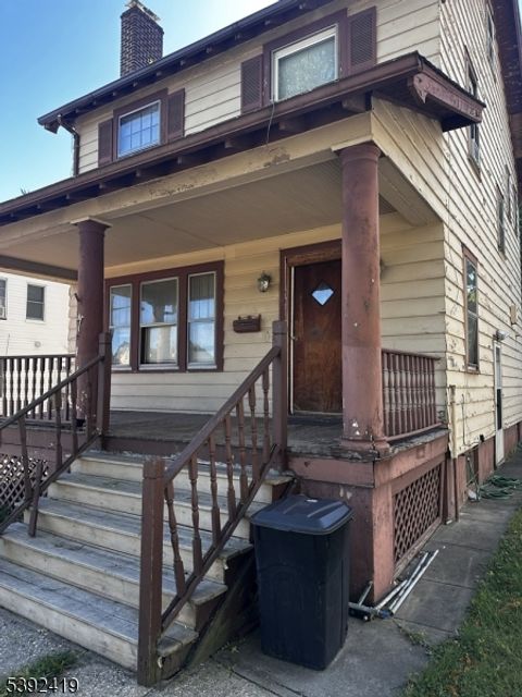 Photo of 7 Whitman Ave, East Orange, NJ 07017 (MLS # 3993532)