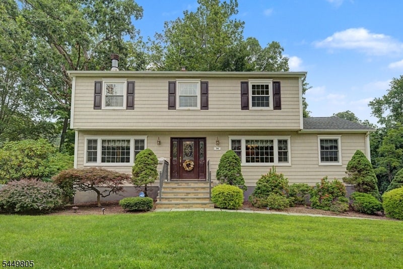 34 Cavell Pl