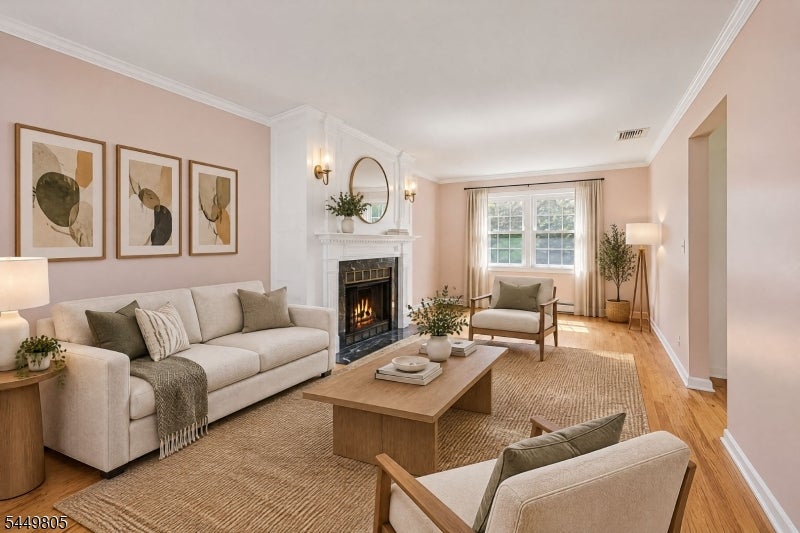 34 Cavell Pl