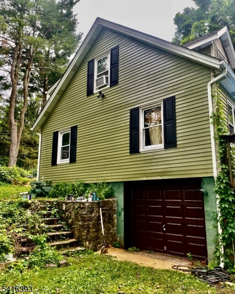 3 Crystal Springs Rd