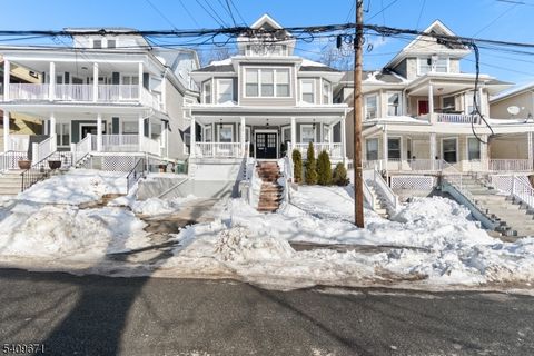 33-35 Mapes Ave 2 Newark City NJ 07112