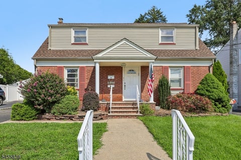 Photo for 15-27 Parmelee Ave