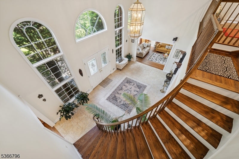 17 N Ridge Rd