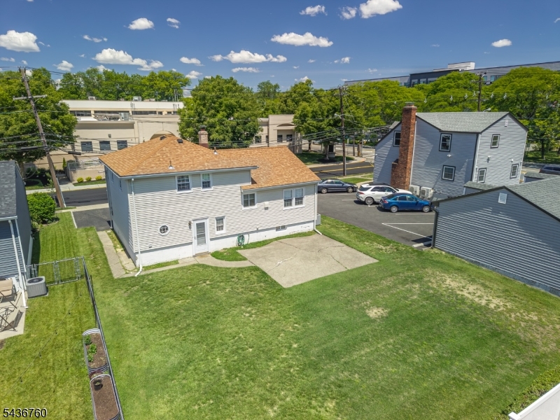 112 Berdan St