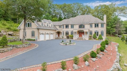 94 Saw Mill Rd Kinnelon Boro NJ 07405