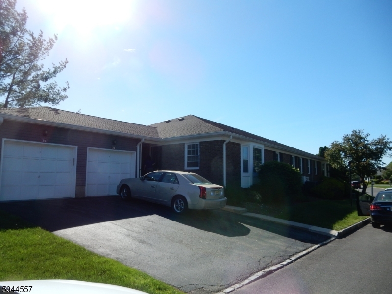 35 Brandywyne Dr