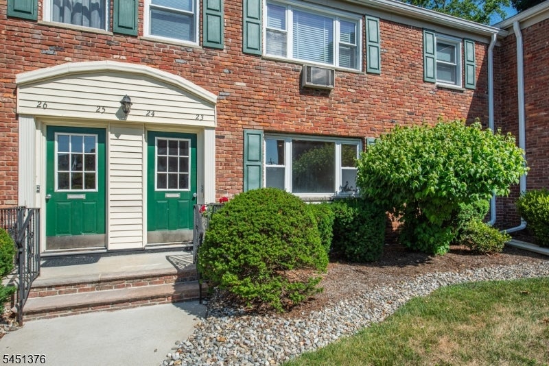 59 ROSELAND AVENUE UNIT 23 23
