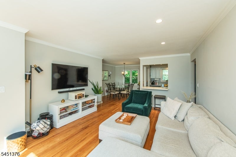 59 ROSELAND AVENUE UNIT 23 23