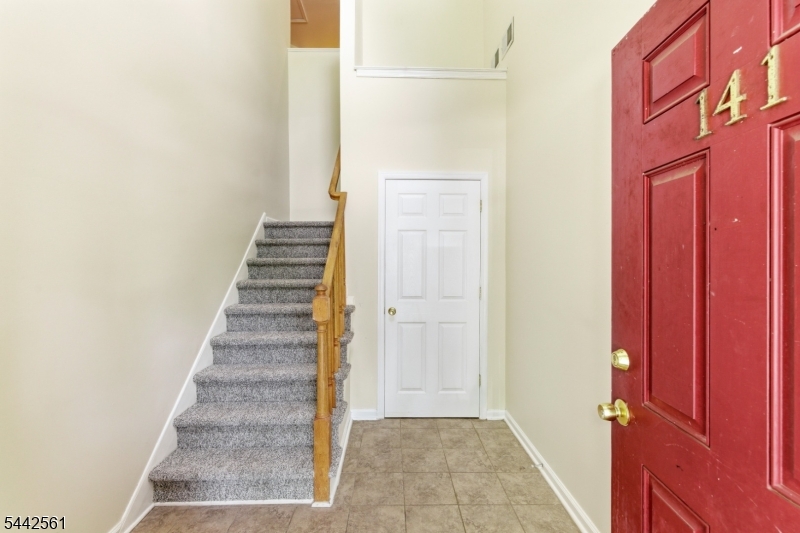141 Forest Dr