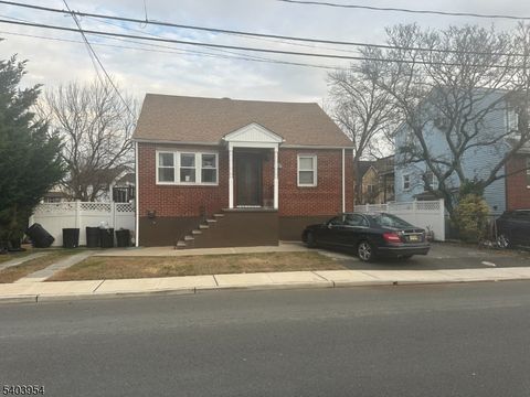 22 Paroubek St Little Ferry Boro NJ 07643