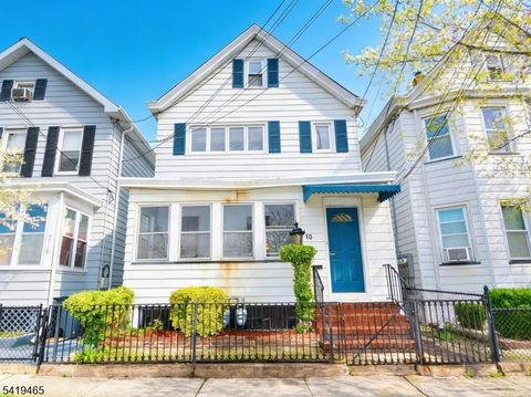 10 Lake Ave Clifton City NJ 07011