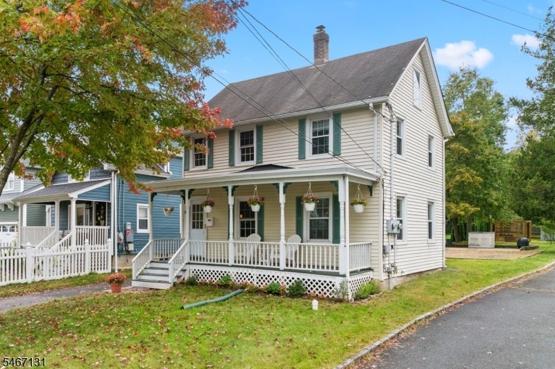 11 Belmont Ave