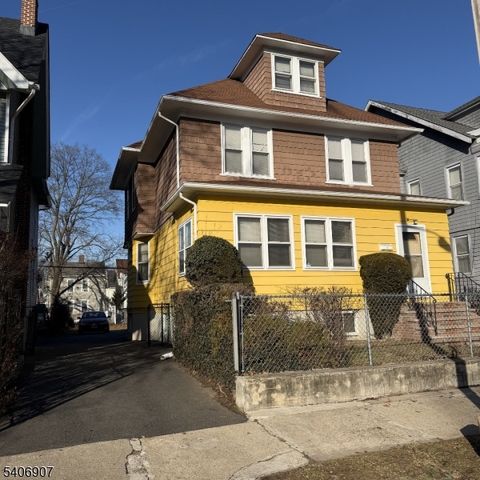 63 Sunnyside Ter East Orange City NJ 07018