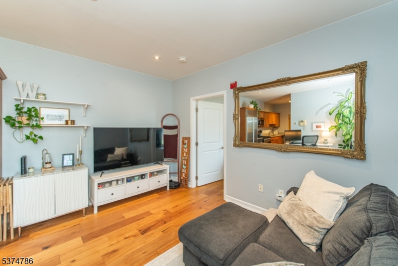 276 Chestnut St 1-G