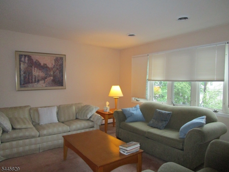 117 John St