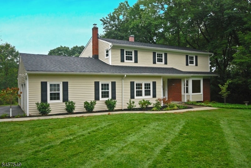 608 Plymouth Ct