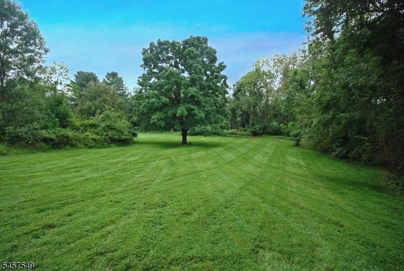 608 Plymouth Ct
