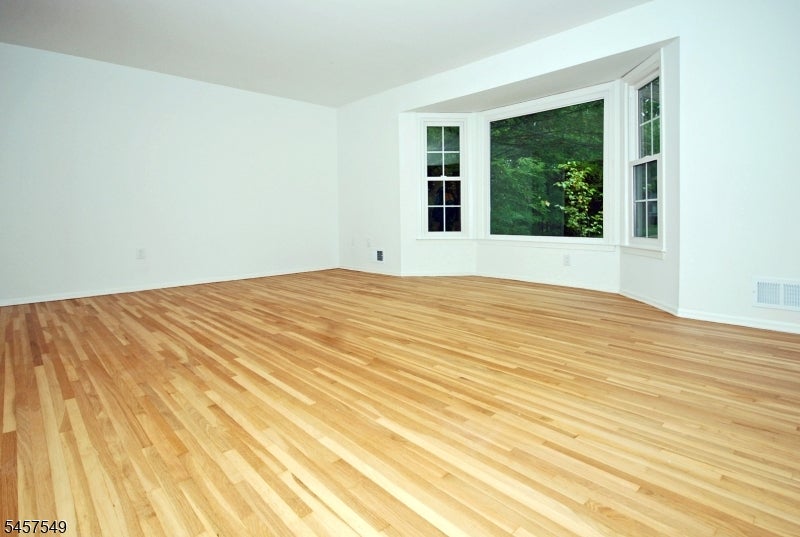 608 Plymouth Ct