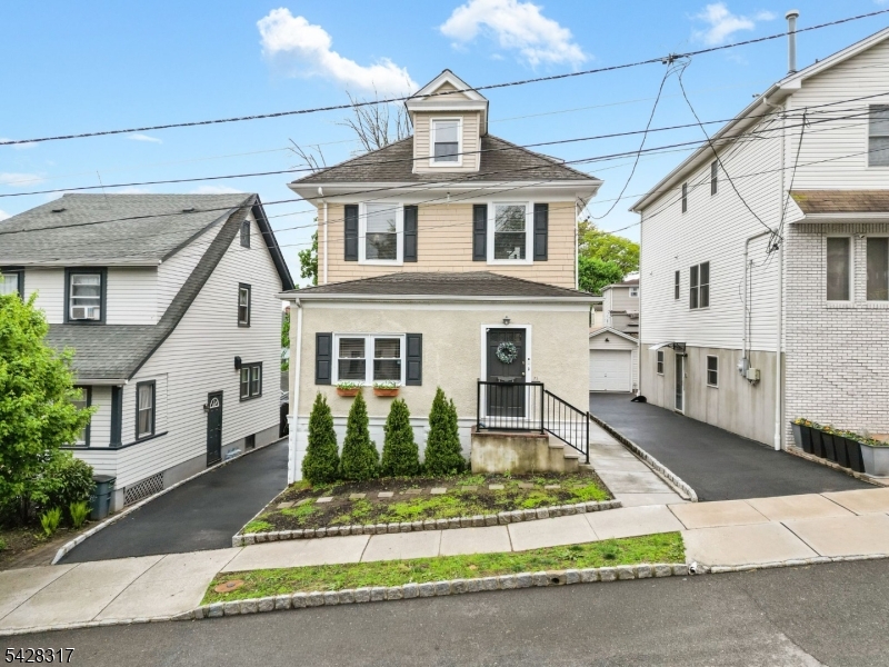 38 Hazel Ave