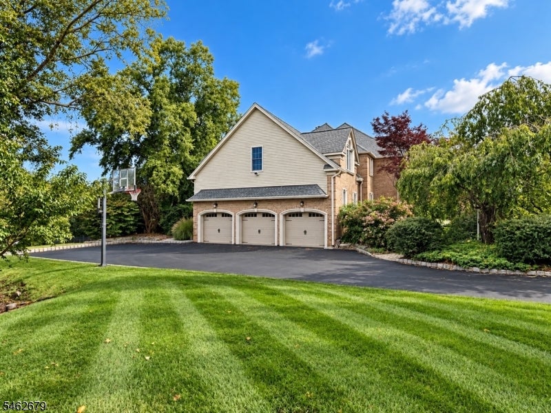 20 Kingsbrook Ct