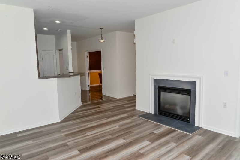 2103 Neville Ct 2103