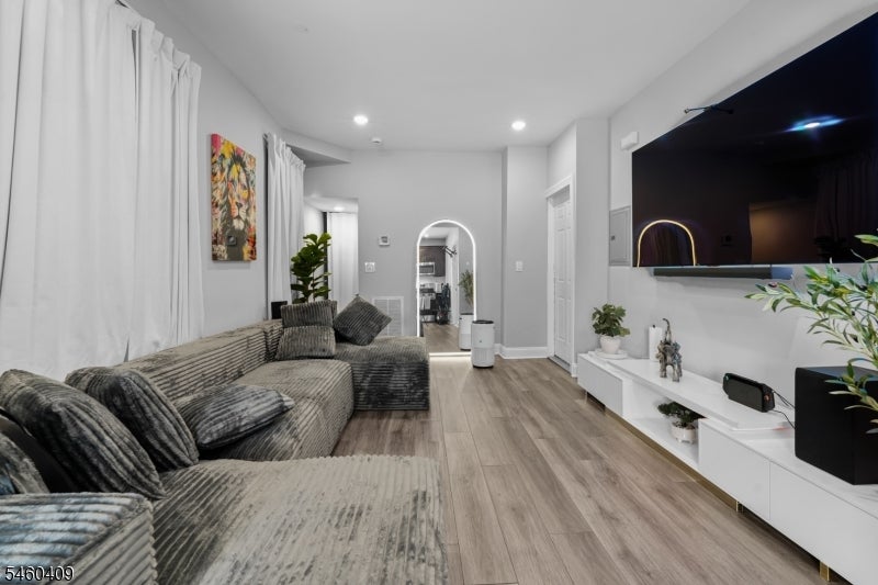 130 Garfield Ave