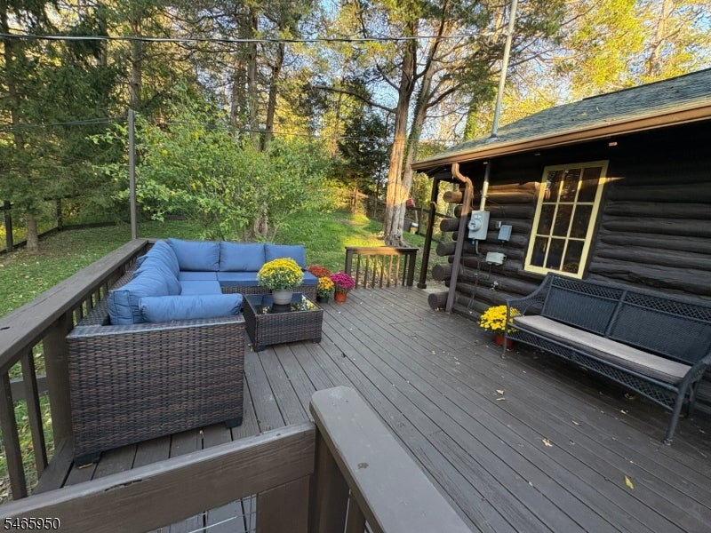 928 Cedar Dr