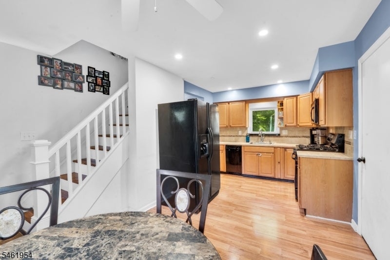 3 Johnson Ave