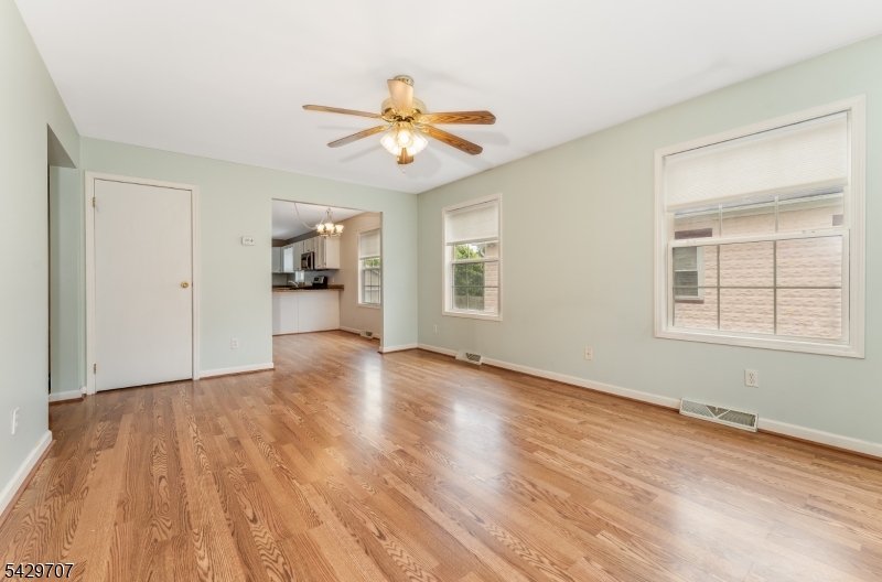1180 4Th Ave