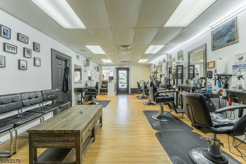 147 N Broadway