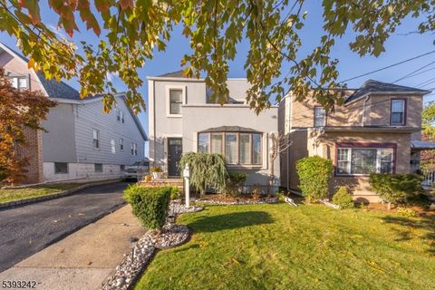 Photo of 362 Crawford Ter, Union, NJ 07083 (MLS # 3995174)