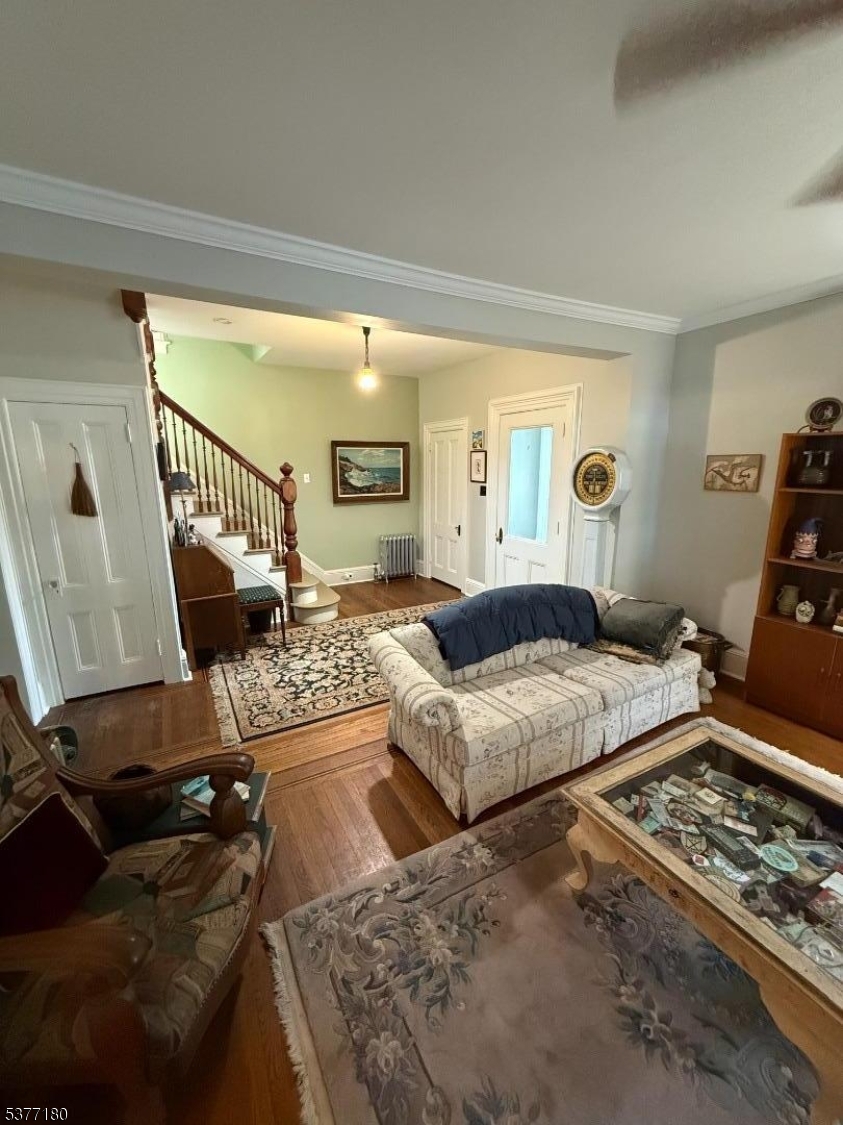 57 Pompton Rd