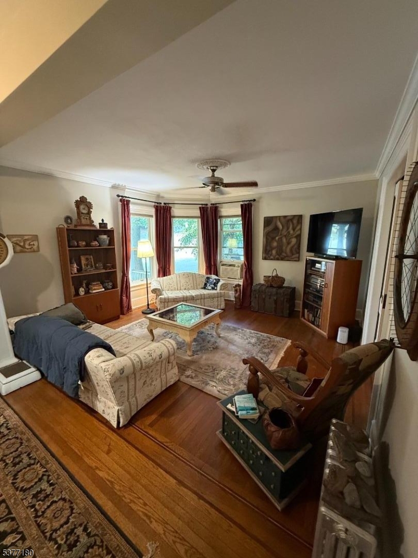 57 Pompton Rd