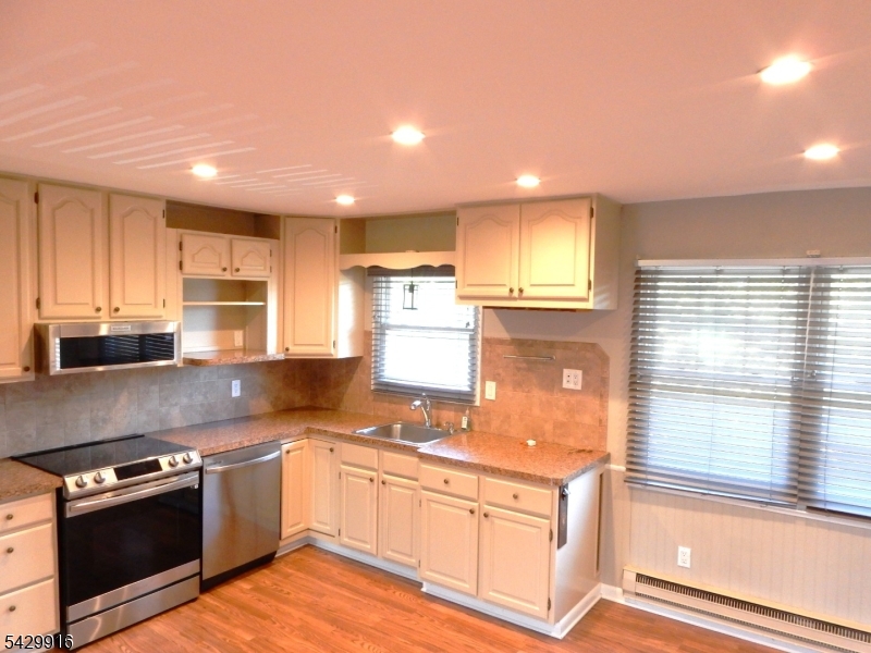 322 RICHARD MINE RD. R1 R1