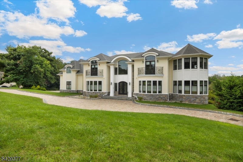 2 Brighton Ct