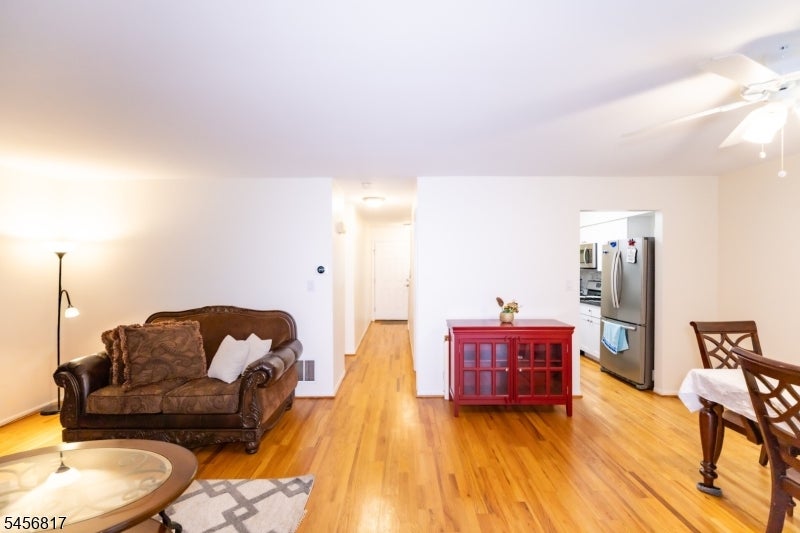 17 Heritage Ct